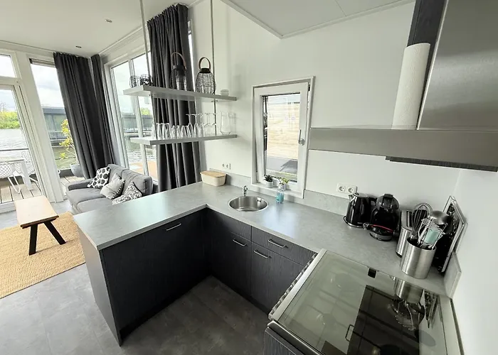 De Maasterp - Watervillage 16 * Ohé en Laak