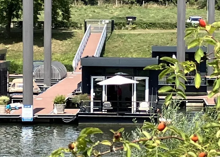 De Maasterp - Watervillage 16 *